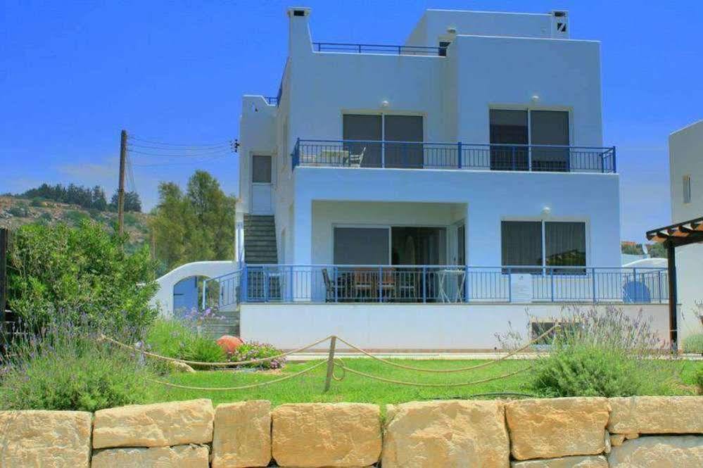 Blue Coral Beach Villas Paphos Exterior foto