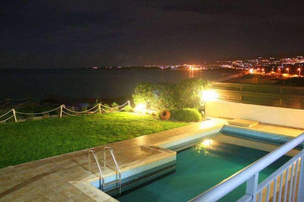 Blue Coral Beach Villas Paphos Exterior foto